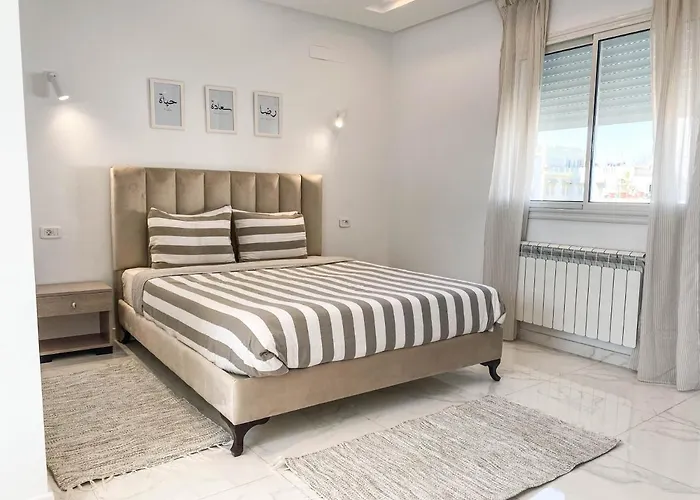 Cosy Apartment In La Marsa - 2 Bed 1 Bath