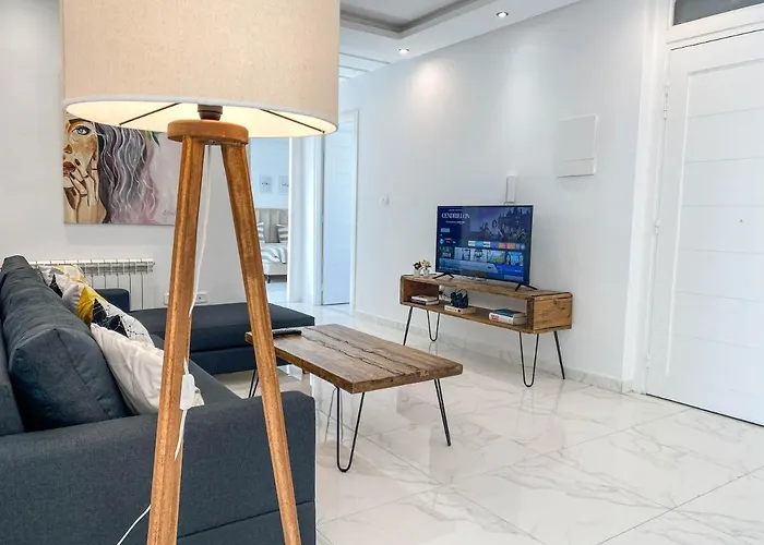 Cosy Apartment In La Marsa - 2 Bed 1 Bath