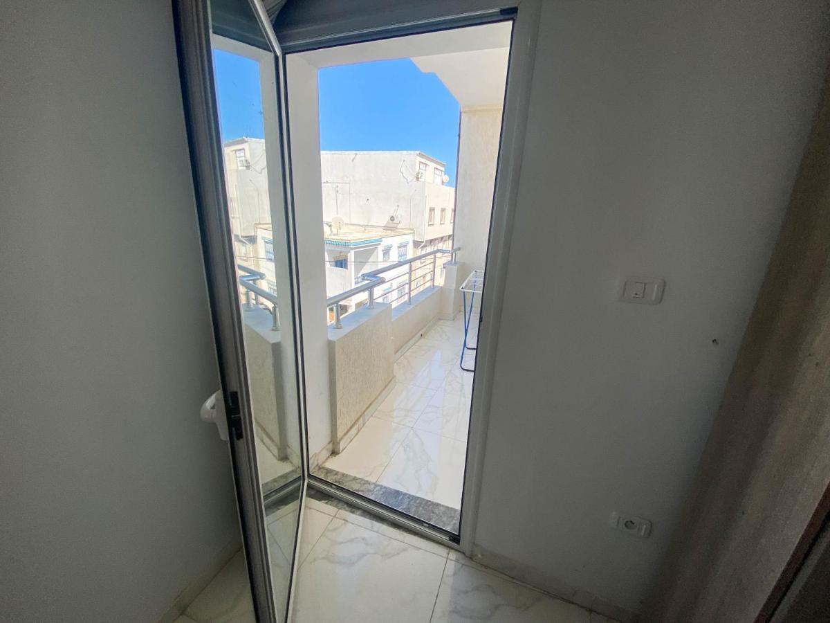 Cosy In - 2 Bed 1 Bath Apartment *